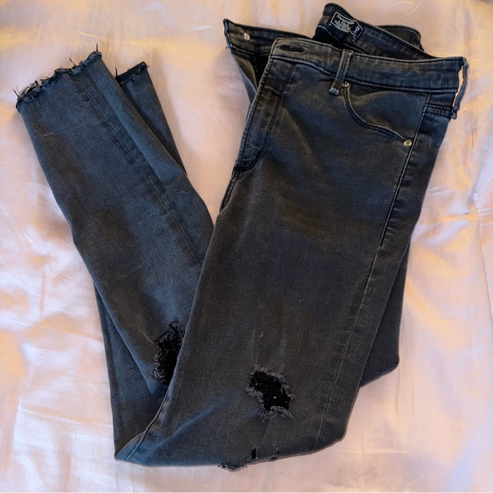 🩵Abercrombie Simone High Rise Super Skinny 8/29